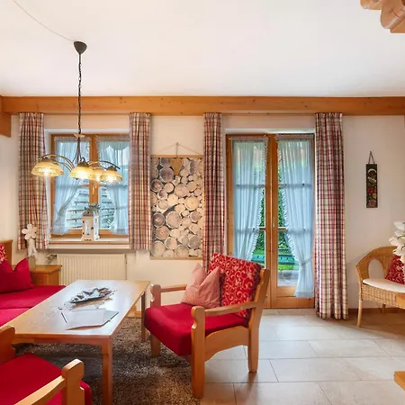 Werdenfels Apartment *