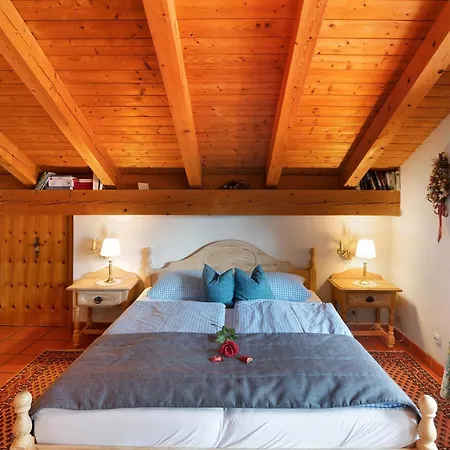 Werdenfels Apartment *