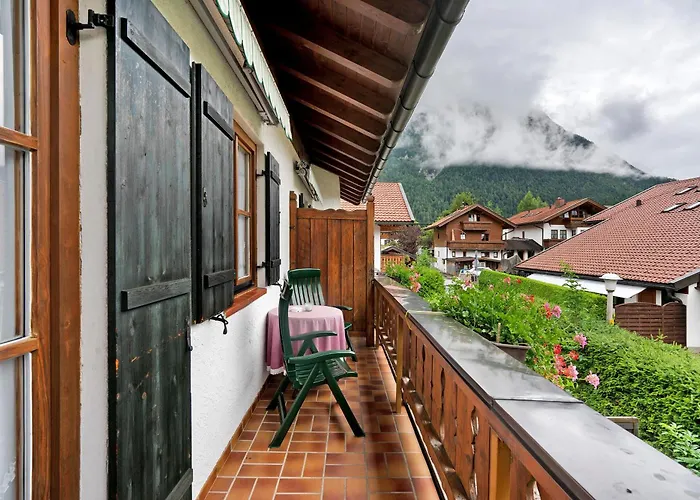 Werdenfels Apartment *